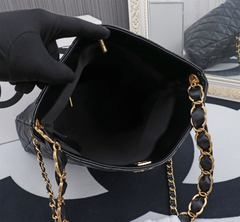 Ch**el shopping bags
